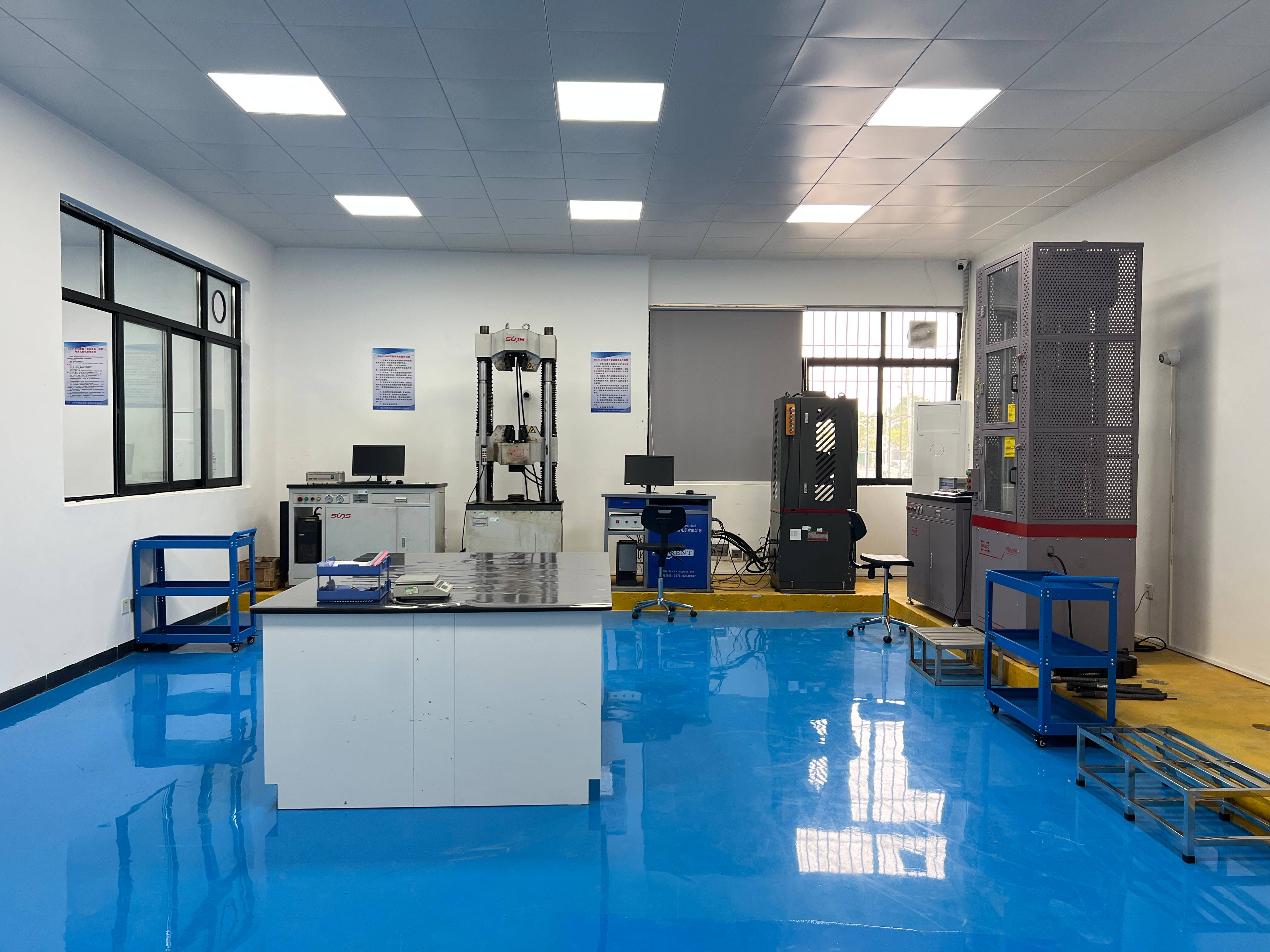 IMG_2071.jpg IMG_2071.jpg